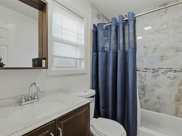 87 Root Avenue, Central Islip NY 11722