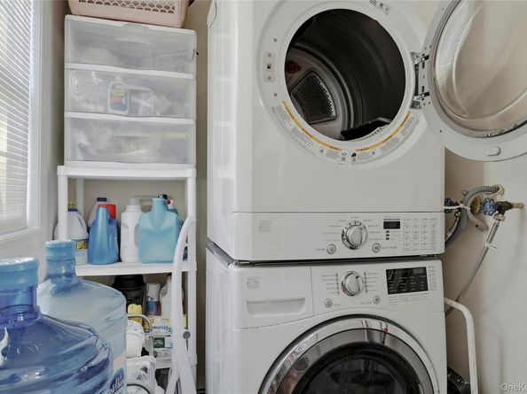 87 Root Avenue, Central Islip NY 11722