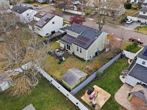 87 Root Avenue, Central Islip NY 11722