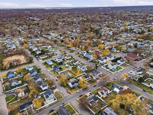 87 Root Avenue, Central Islip NY 11722