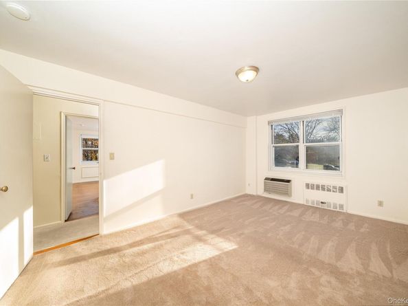76 Dehaven Drive 2D, Yonkers NY 10703