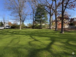 4 Washington Avenue, Smithtown NY 11787