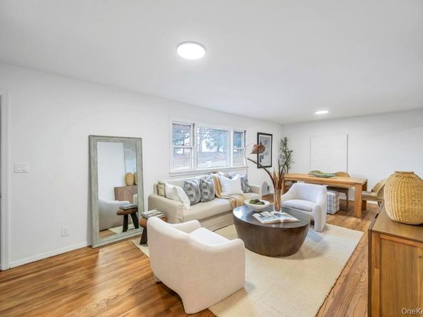 4 Washington Avenue, Smithtown NY 11787