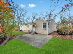 4 Washington Avenue, Smithtown NY 11787