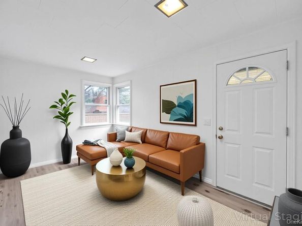 4 Washington Avenue, Smithtown NY 11787