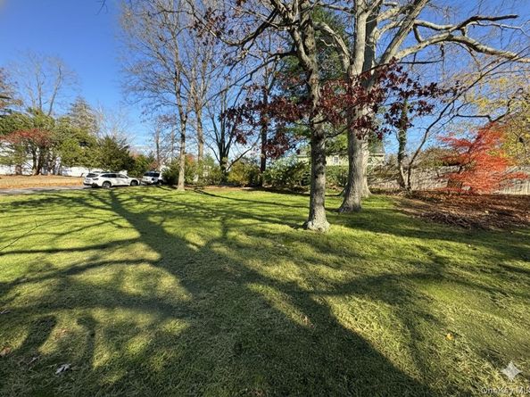 4 Washington Avenue, Smithtown NY 11787