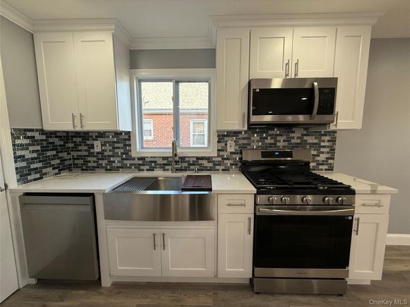 130-16 233rd, Rosedale NY 11422