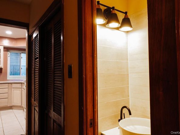 1322 Barry Drive S, Valley Stream NY 11580