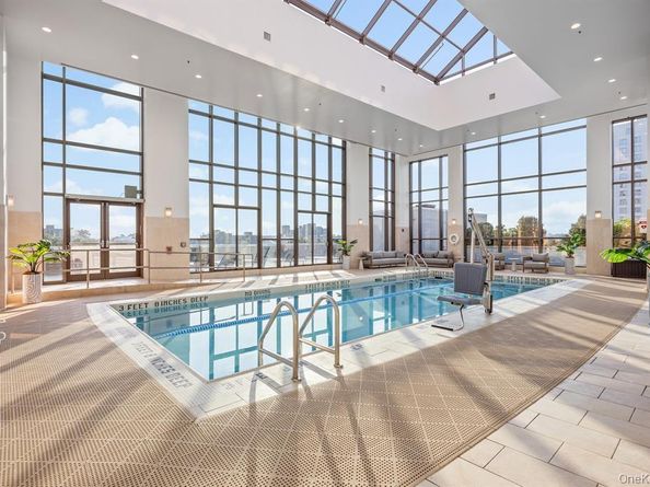 175 Huguenot Street 2403, New Rochelle NY 10801