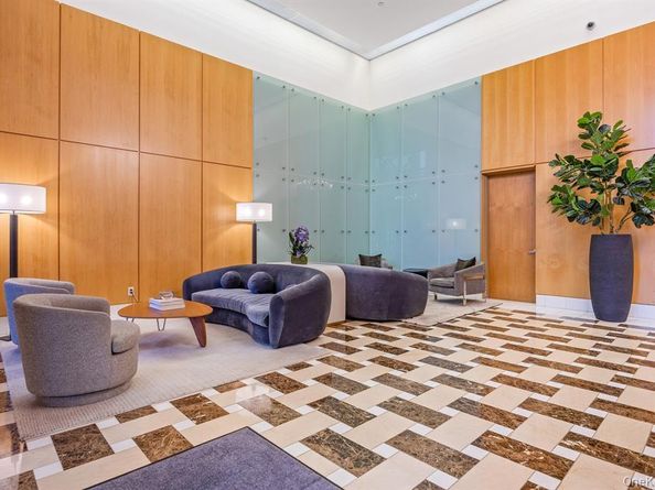 175 Huguenot Street 2403, New Rochelle NY 10801