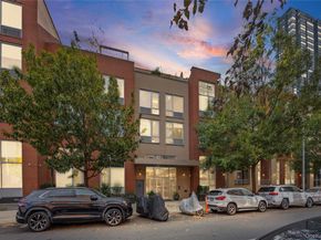 240 51 Avenue 1H, Long Island City NY 11101