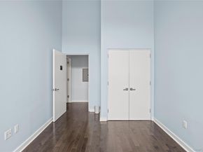 240 51 Avenue 1H, Long Island City NY 11101