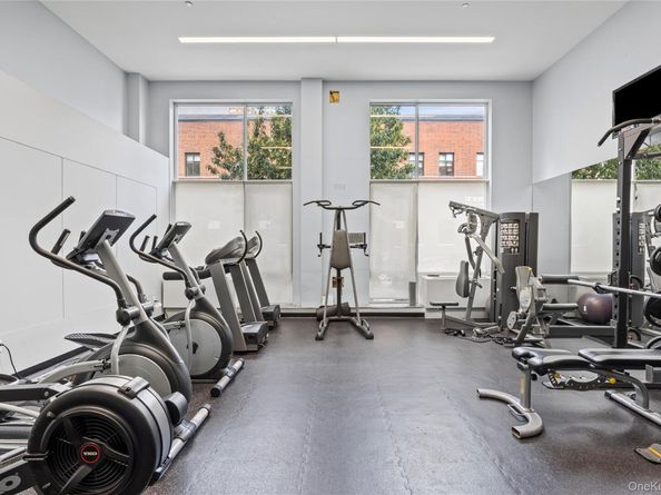 240 51 Avenue 1H, Long Island City NY 11101