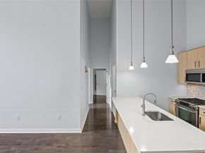 240 51 Avenue 1H, Long Island City NY 11101