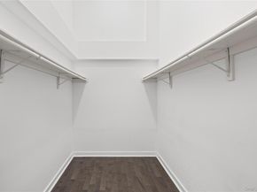 240 51 Avenue 1H, Long Island City NY 11101