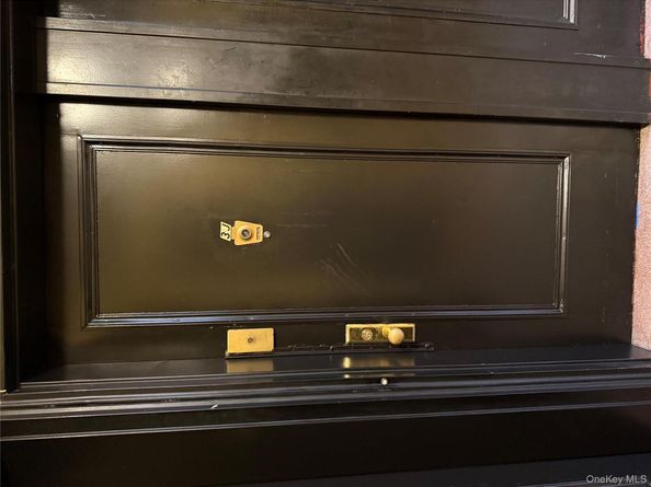 325 E 201st Street 3J, Bronx NY 10458