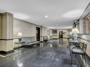 325 E 201st Street 3J, Bronx NY 10458