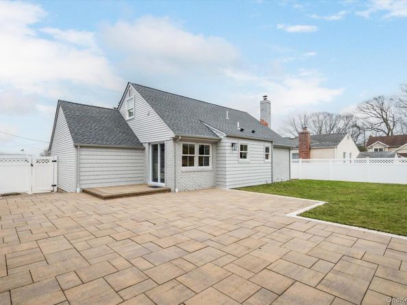 19 Sideview Drive, Oyster Bay NY 11771