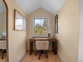 19 Sideview Drive, Oyster Bay NY 11771