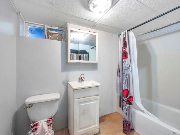 511 Northern Parkway, Uniondale NY 11553