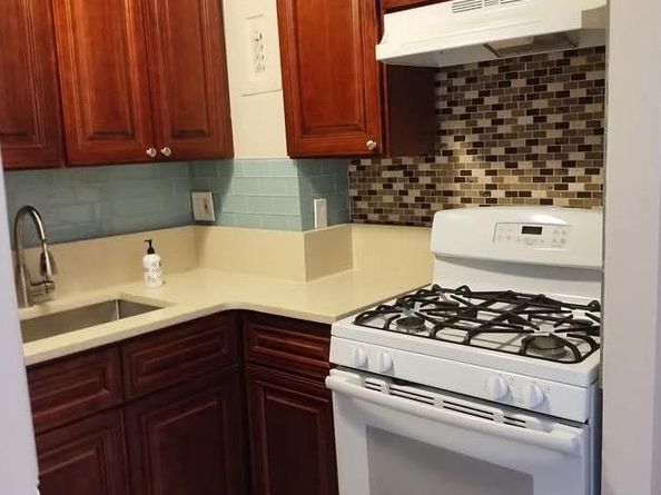 124 Smith Street 3B, Freeport NY 11520