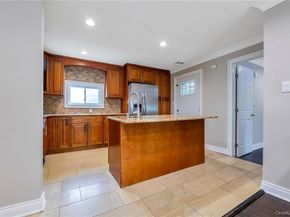 531 Old Country Road, Plainview NY 11803