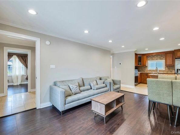 531 Old Country Road, Plainview NY 11803