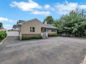 531 Old Country Road, Plainview NY 11803