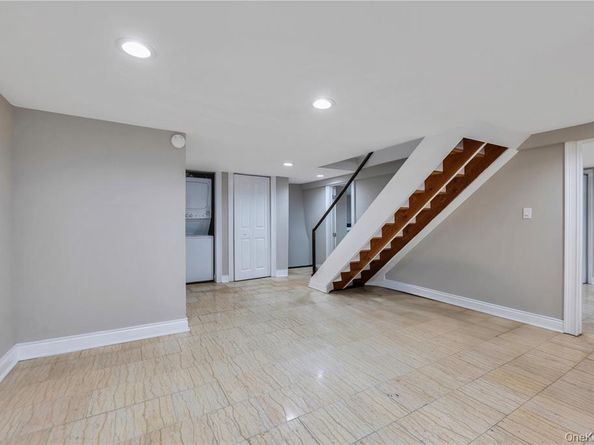 531 Old Country Road, Plainview NY 11803