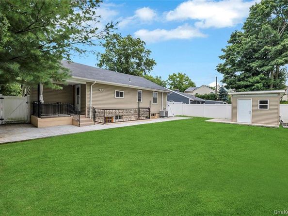 531 Old Country Road, Plainview NY 11803