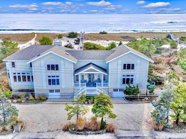 605 Dune Road, Westhampton NY 11977