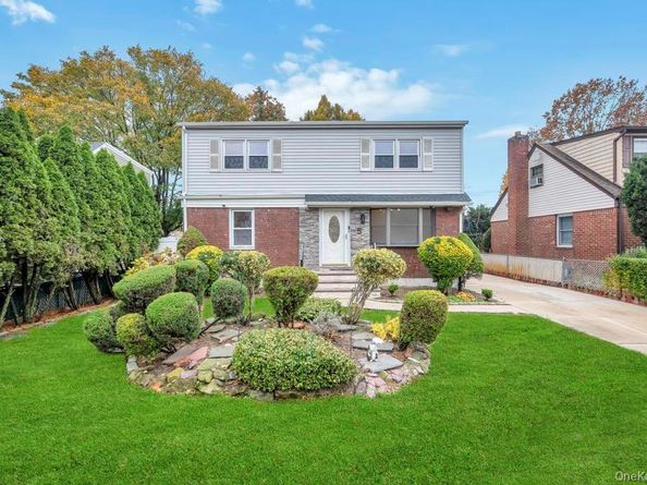 5 Edward Avenue, Hicksville NY 11801