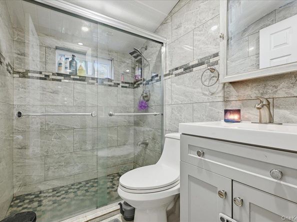 120 Bruce Terrace, Carle Place NY 11501