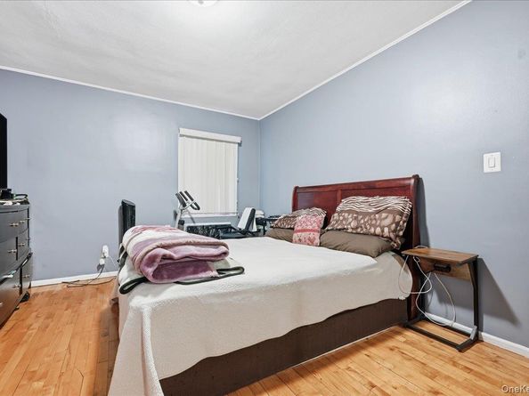 120 Bruce Terrace, Carle Place NY 11501