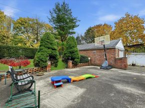 120 Bruce Terrace, Carle Place NY 11501