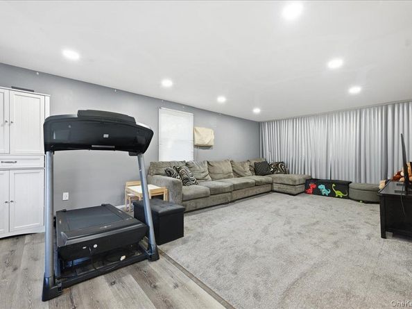 120 Bruce Terrace, Carle Place NY 11501