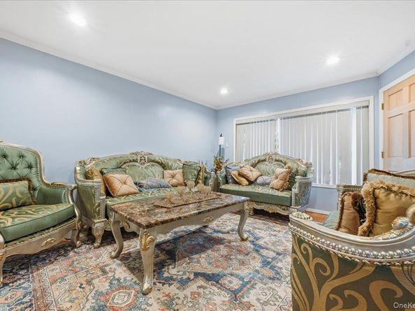 120 Bruce Terrace, Carle Place NY 11501