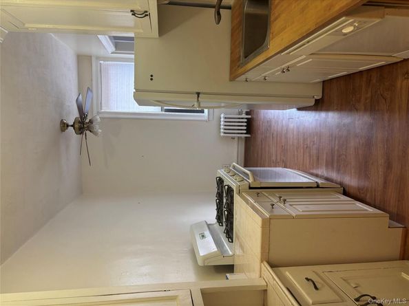 160-15 Powells Cove Boulevard D302, Beechhurst NY 11357