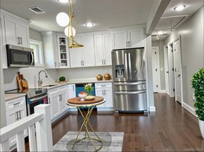 248 E Shore Road E, Lindenhurst NY 11757