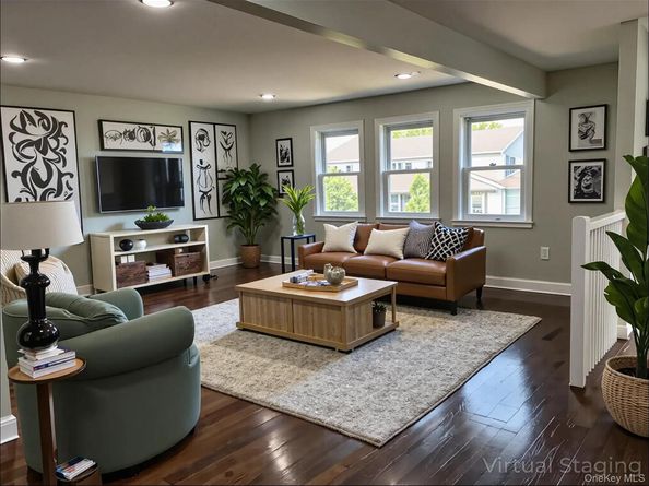 248 E Shore Road E, Lindenhurst NY 11757