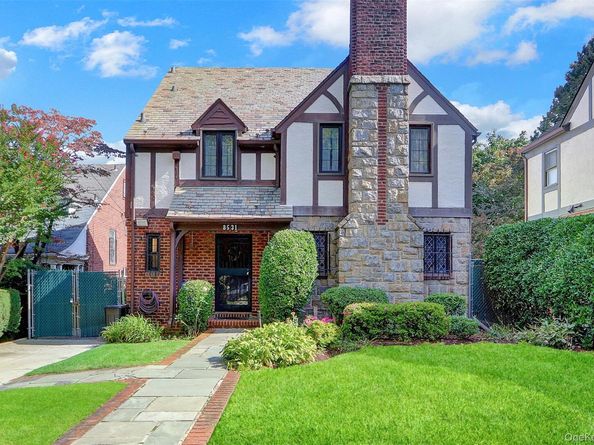 85-31 Edgerton Boulevard, Jamaica Estates NY 11432