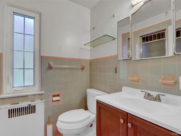 85-31 Edgerton Boulevard, Jamaica Estates NY 11432