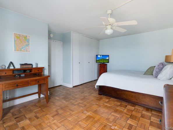 2500 Johnson Avenue 20F, Bronx NY 10463