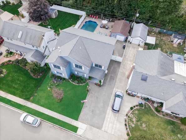 80 Fairview Avenue, East Meadow NY 11554