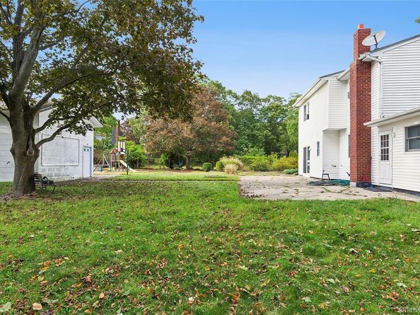 370 Blue Point Road, Farmingville NY 11738