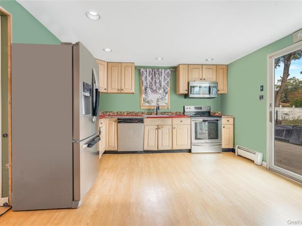 59 Riviera Drive, Selden NY 11784