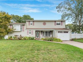59 Riviera Drive, Selden NY 11784