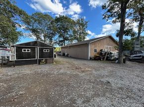 Undisclosed Address #918104, Medford NY 11763