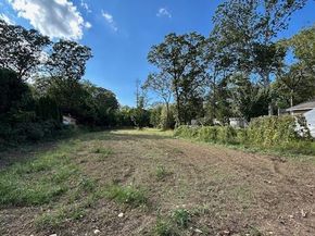 Undisclosed Address #918104, Medford NY 11763