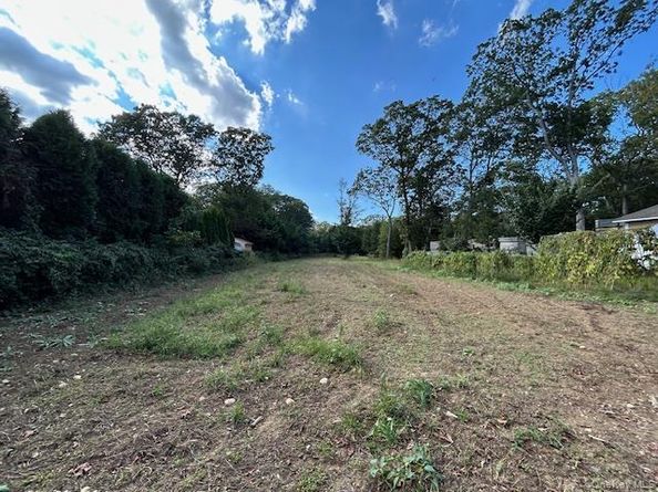 Undisclosed Address #918104, Medford NY 11763